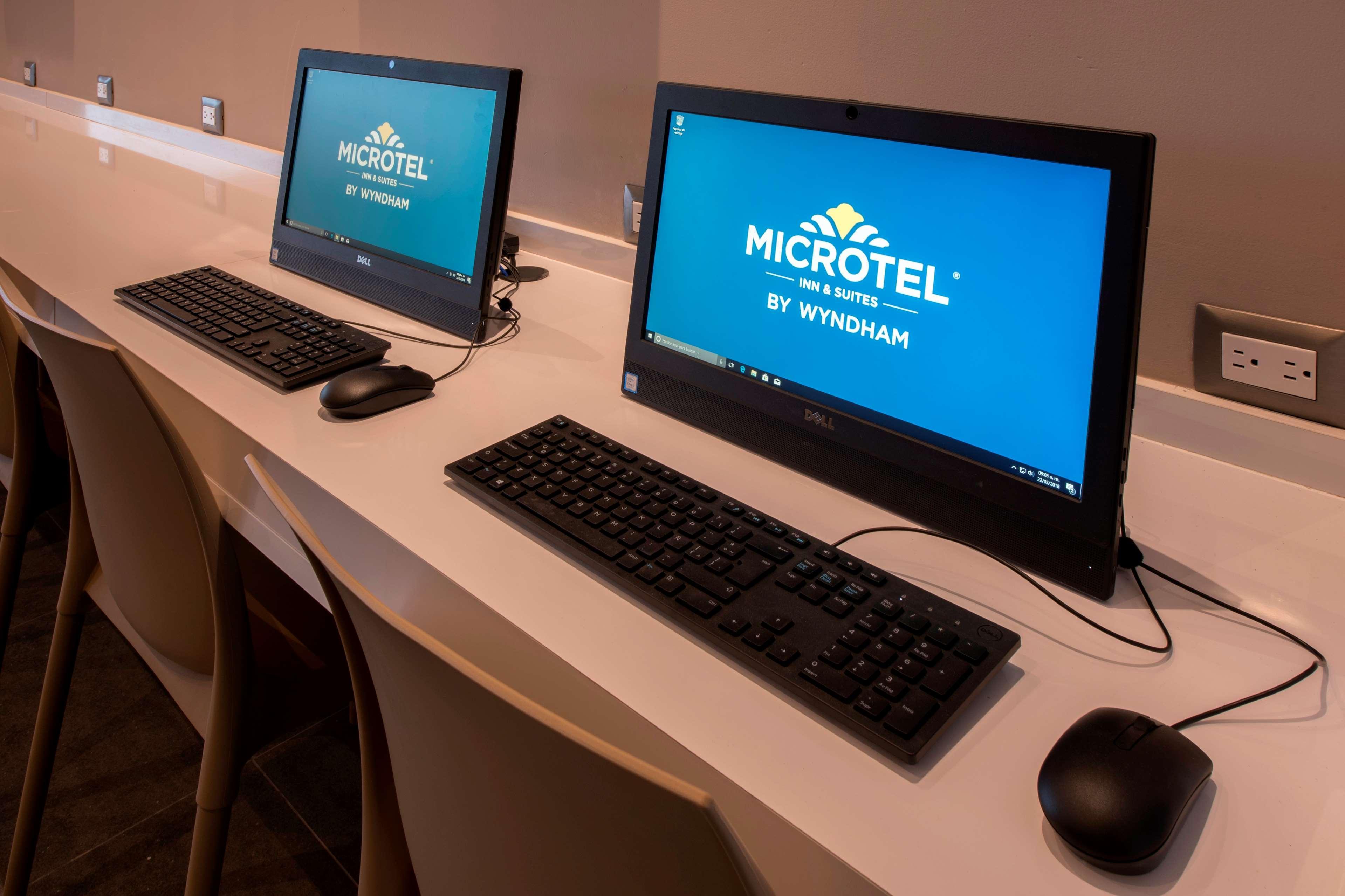 Microtel Inn & Suites By Wyndham San Luis Potosí Zewnętrze zdjęcie